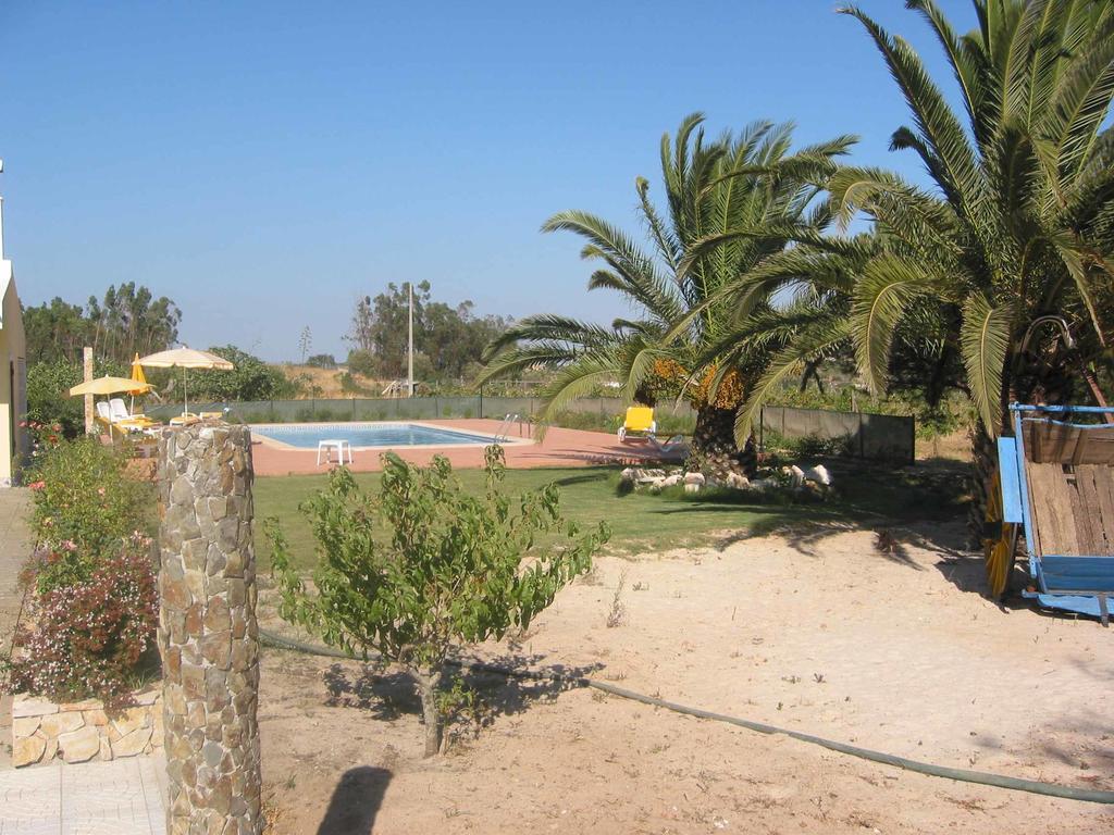 Quinta Das Aves - Apartamento T2 Com Piscina Comum Odiaxere Bagian luar foto