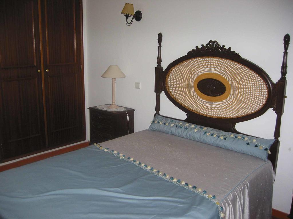 Quinta Das Aves - Apartamento T2 Com Piscina Comum Odiaxere Ruang foto